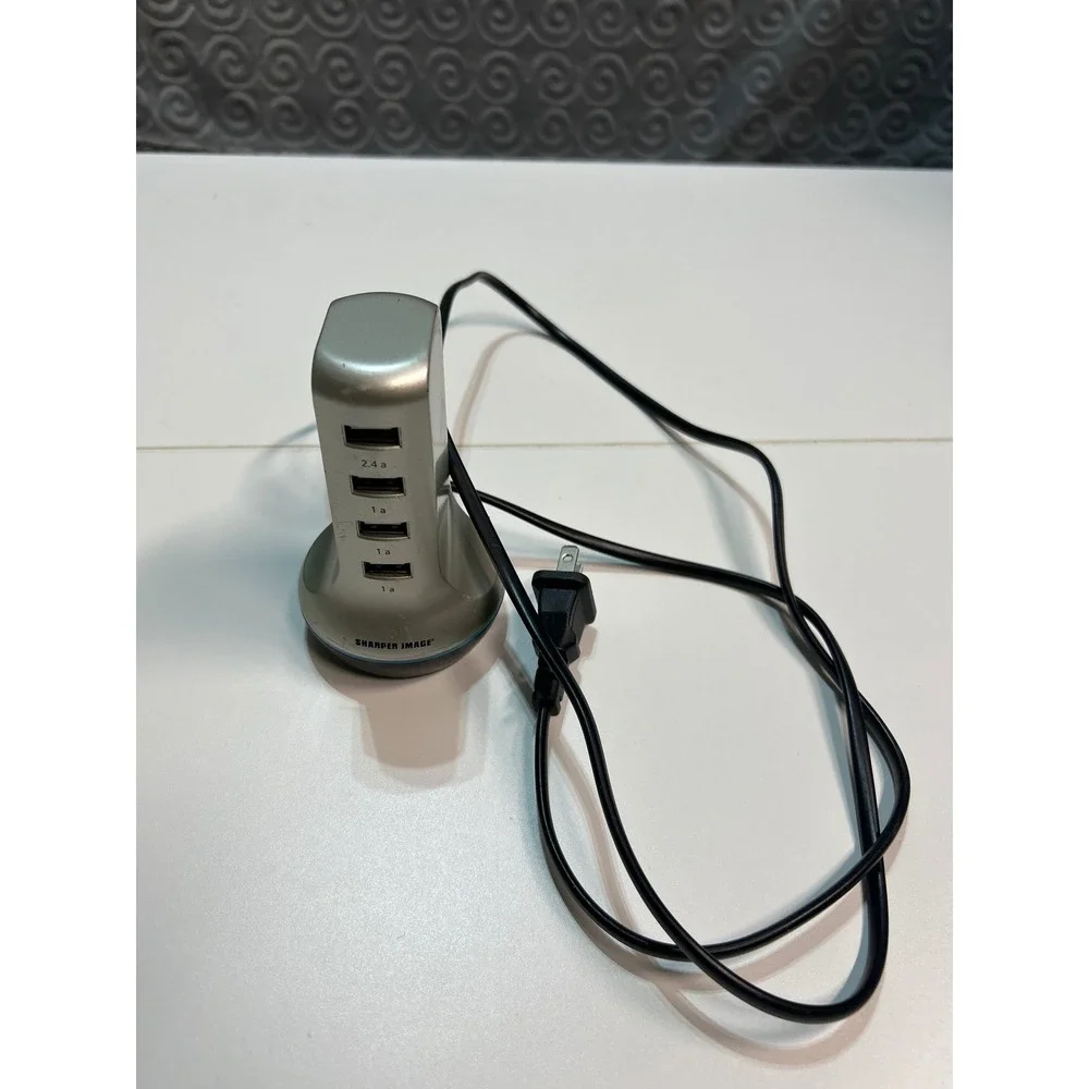 Sharper Image USB Charging Station Dock‎ 4 Ports 2.4a 1a Charger
